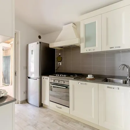 La Casina Nel Verde, 100 Mt Dal Mare!!! * Pietrasanta