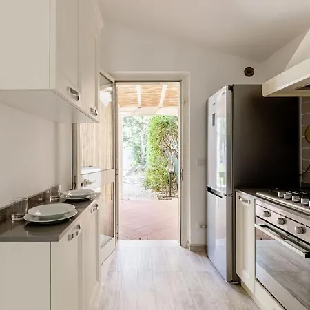 La Casina Nel Verde, 100 Mt Dal Mare!!! Сasa de vacaciones Pietrasanta